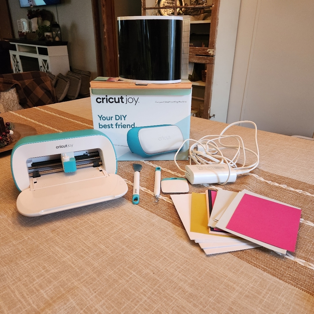 Cricut Joy Cutting Machine